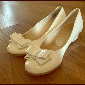 Girls’ patent dress wedge shoes